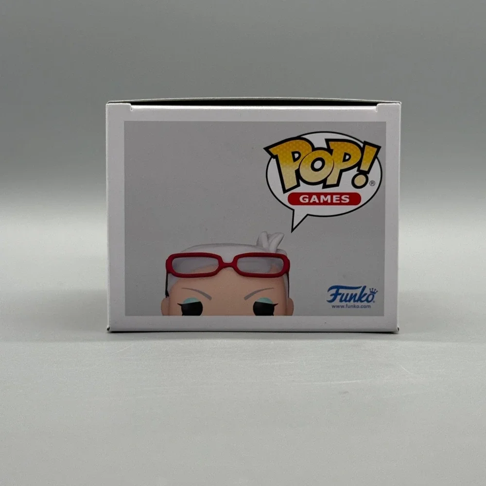 Funko Pop! #869 Jeanne Bayonetta Bloody Fate Exclusive w/ Protector *Vaulted*